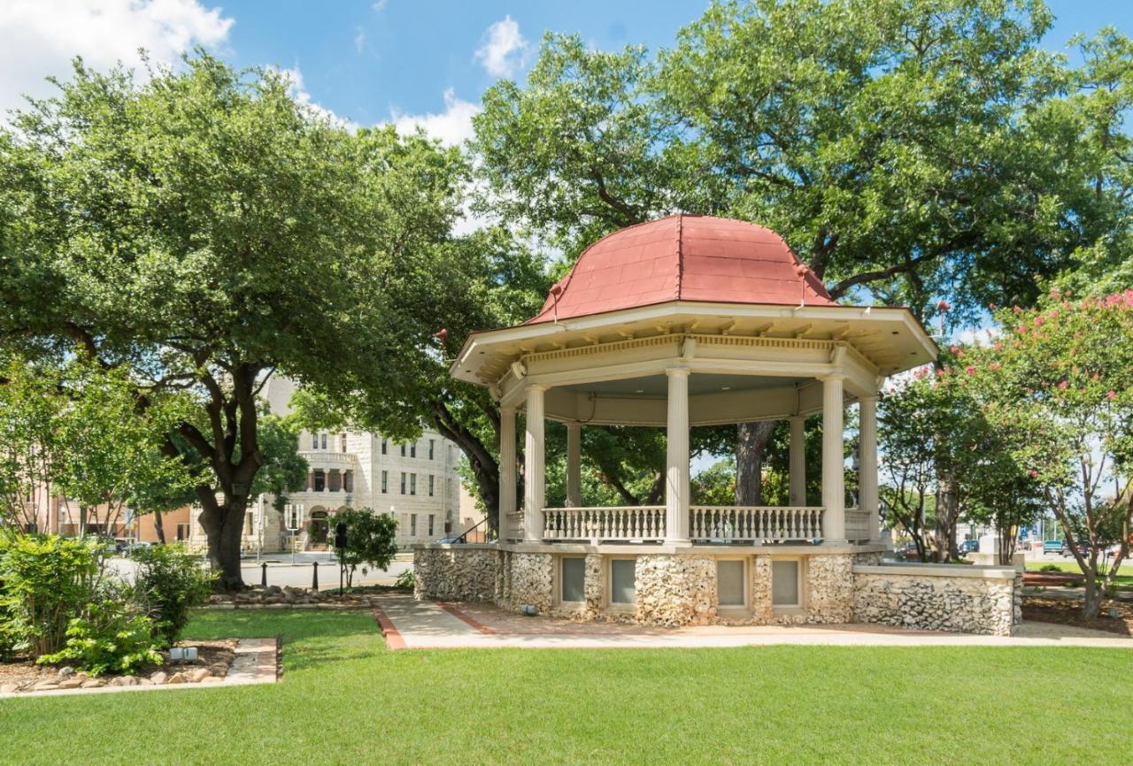Urban Bungalow Ww C301 New Braunfels Exterior photo